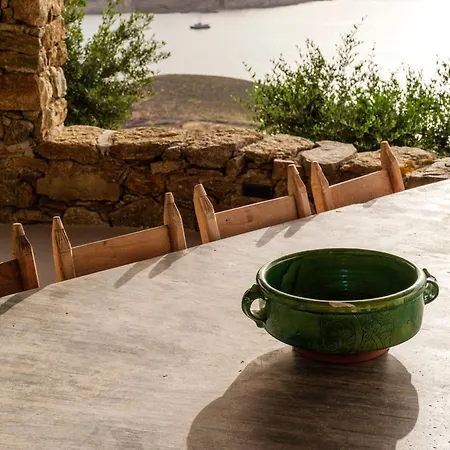 Levi's By Ethos Hospitality - Tennis Court * Панормос-Миконос